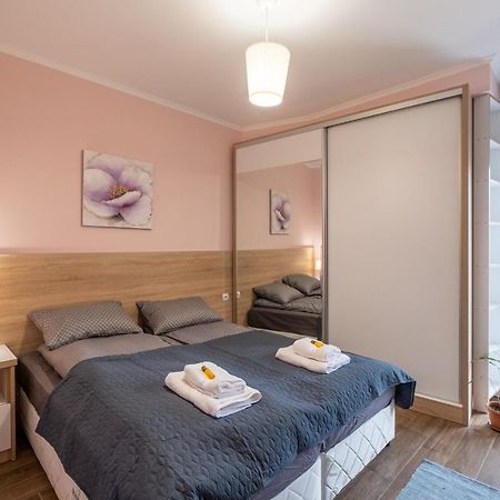 Chic 1Br Flat - Technical University & Hospital Sofia Extérieur photo